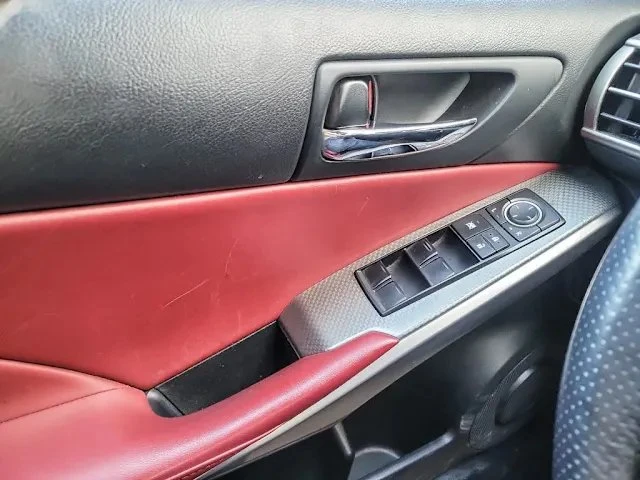 2014 Lexus IS 3rd Gen - Image 8 of 12