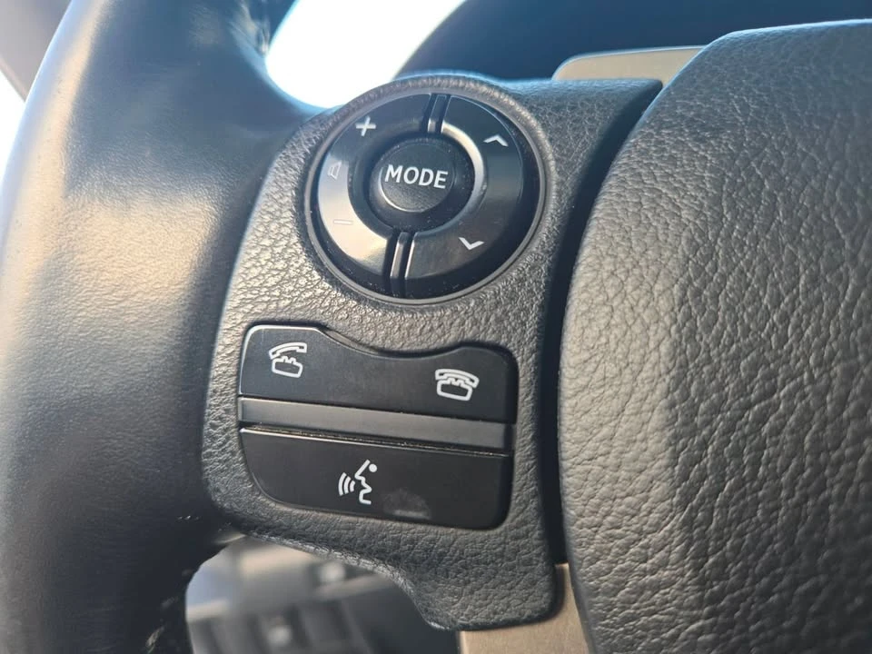 2014 Lexus IS 3rd Gen - Image 19 of 20