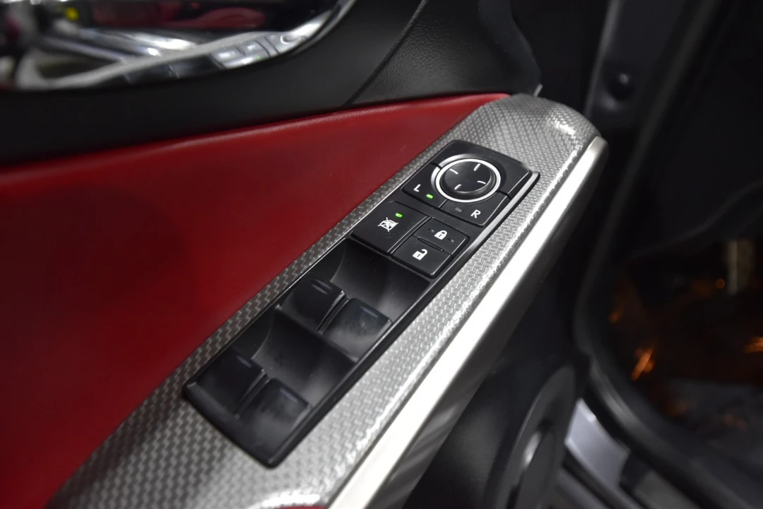 2014 Lexus IS 3rd Gen - Image 12 of 21