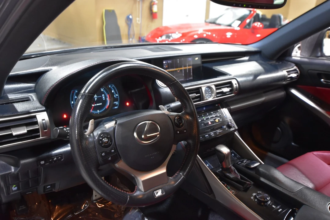 2014 Lexus IS 3rd Gen - Image 18 of 21
