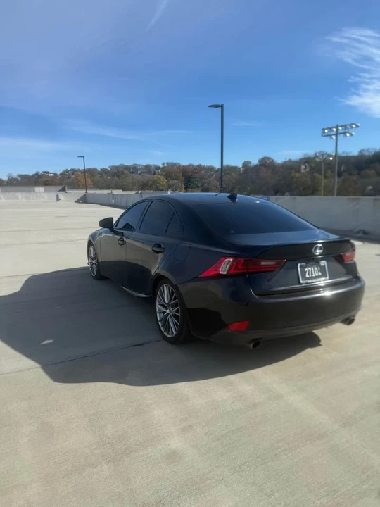 2014 Lexus IS 3rd Gen - Image 4 of 5