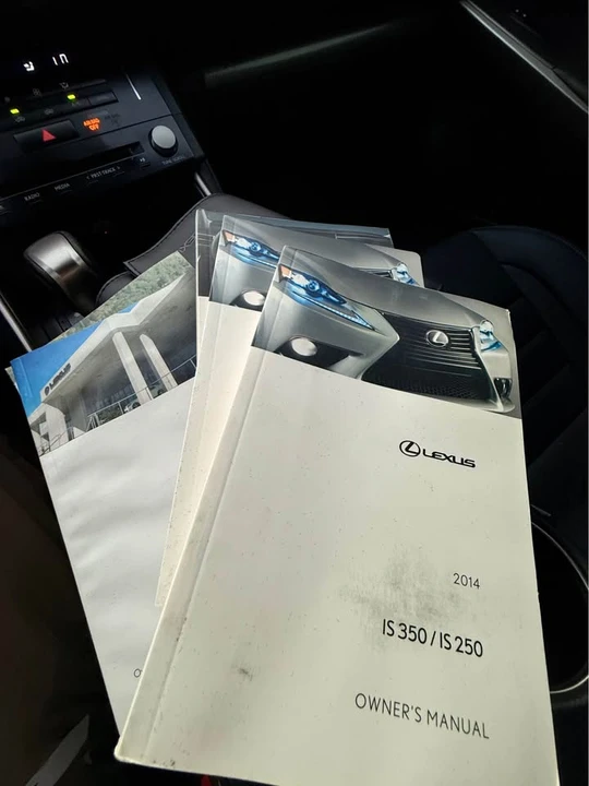 2014 Lexus IS 3rd Gen - Image 11 of 15