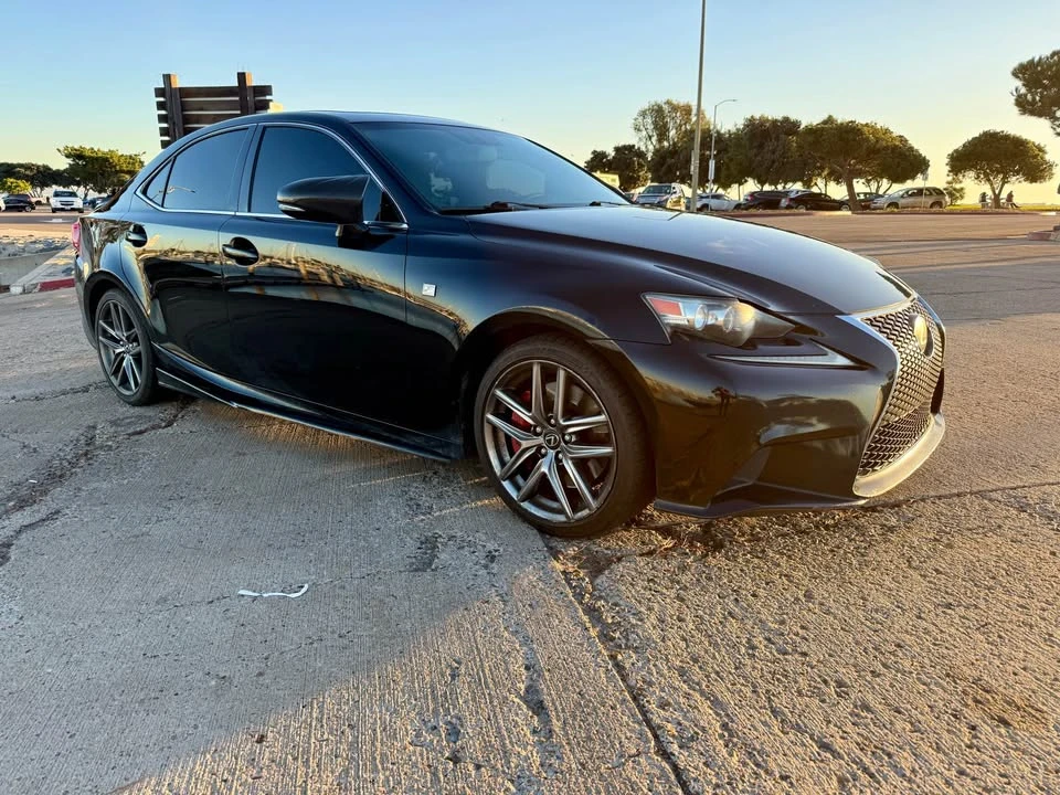 2014 Lexus IS 3rd Gen - Image 7 of 12