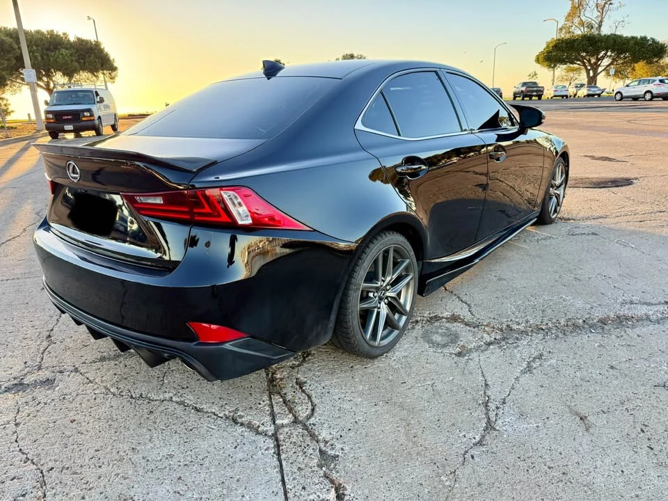 2014 Lexus IS 3rd Gen - Image 5 of 12