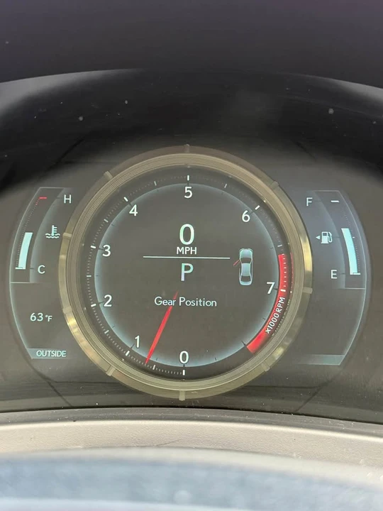 2014 Lexus IS 3rd Gen - Image 13 of 15