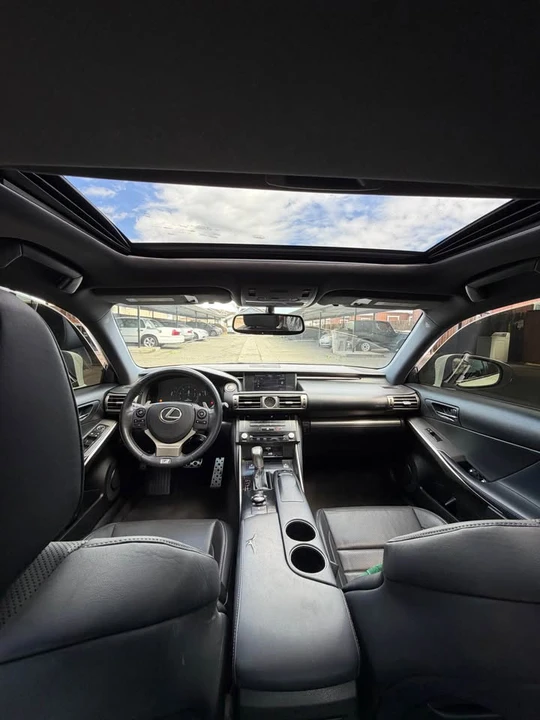 2014 Lexus IS 3rd Gen - Image 11 of 15
