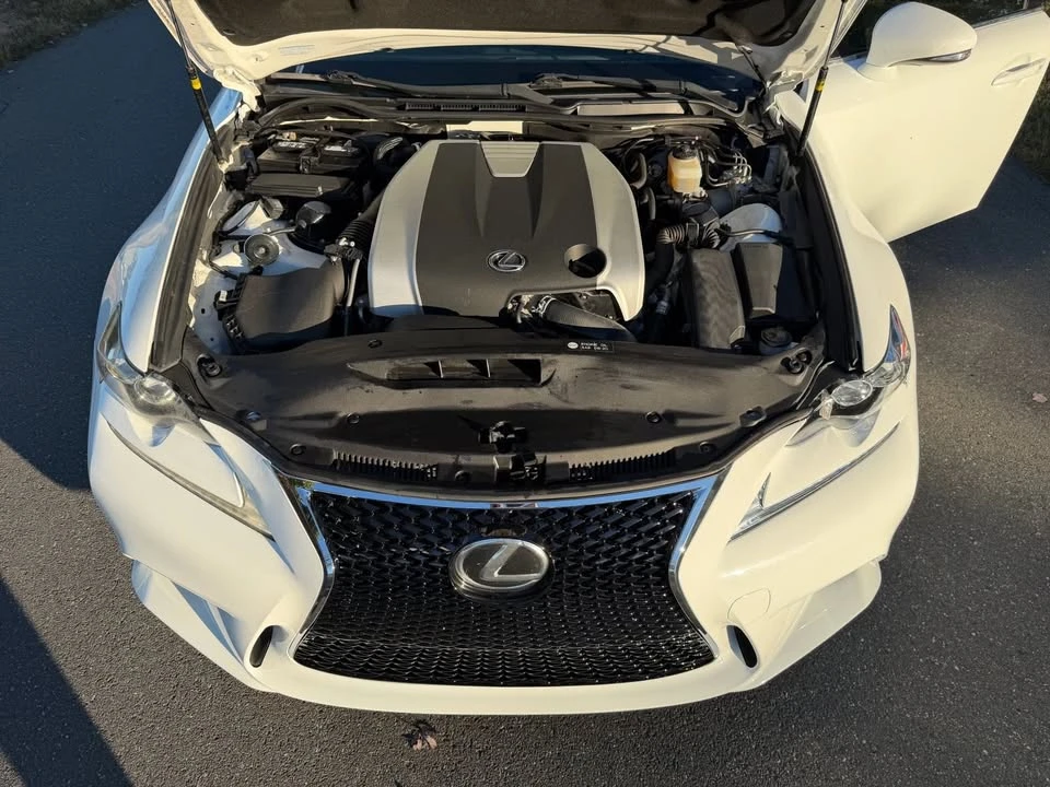 2014 Lexus IS 3rd Gen - Image 19 of 20