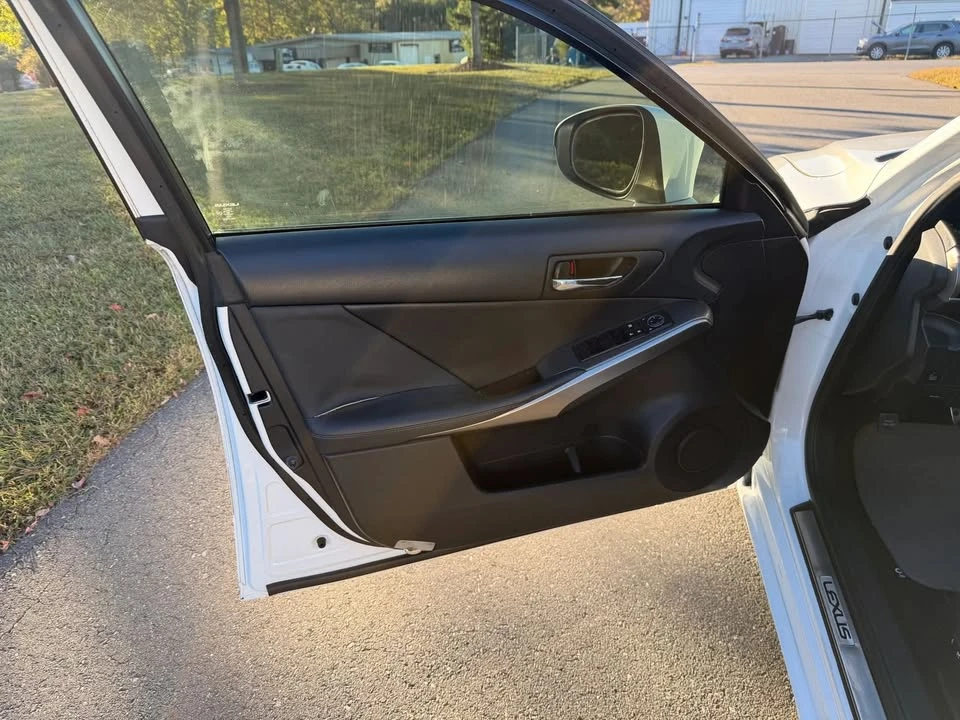 2014 Lexus IS 3rd Gen - Image 10 of 20