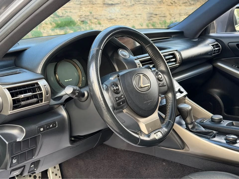 2014 Lexus IS 3rd Gen - Image 12 of 16