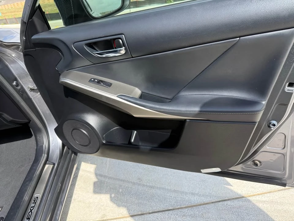 2014 Lexus IS 3rd Gen - Image 9 of 17