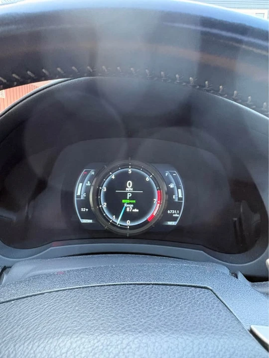 2014 Lexus IS 3rd Gen - Image 7 of 10