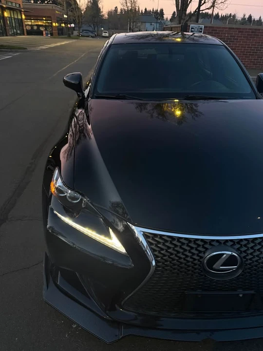 2014 Lexus IS 3rd Gen - Image 4 of 14