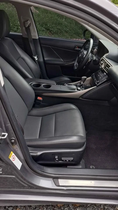 2014 Lexus IS 3rd Gen - Image 9 of 15