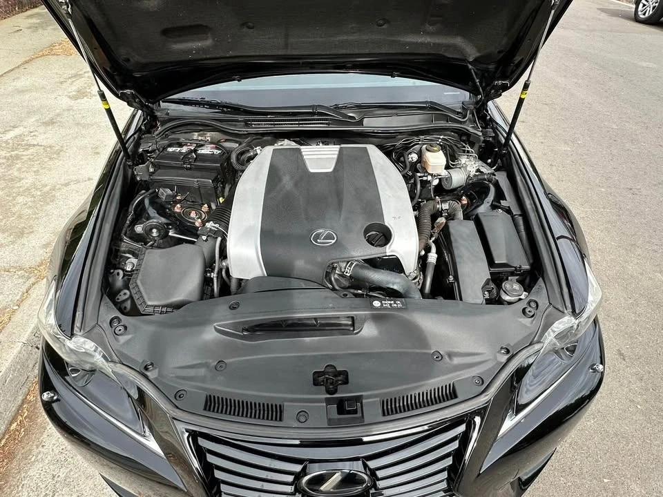 2014 Lexus IS 3rd Gen - Image 8 of 15