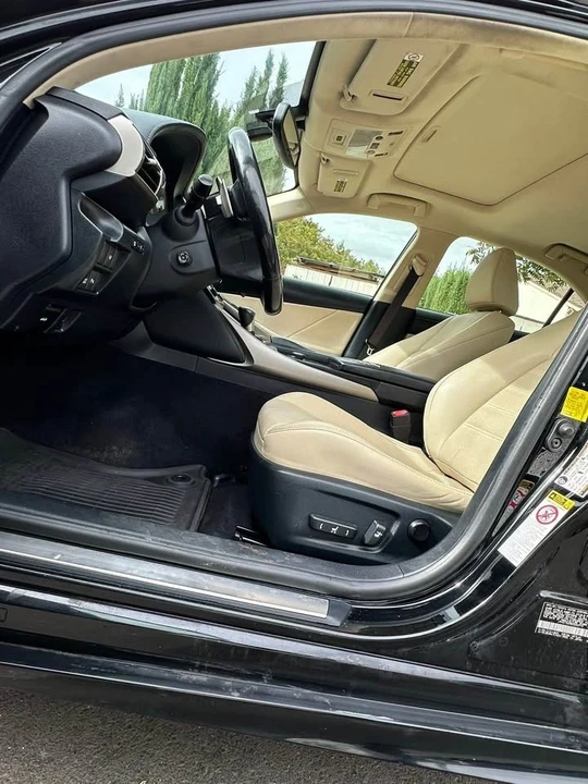 2014 Lexus IS 3rd Gen - Image 4 of 15