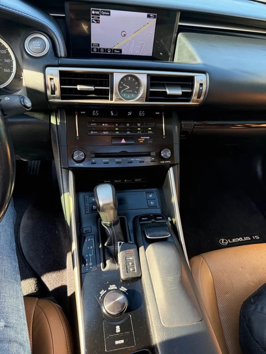 2014 Lexus IS 3rd Gen - Image 14 of 17