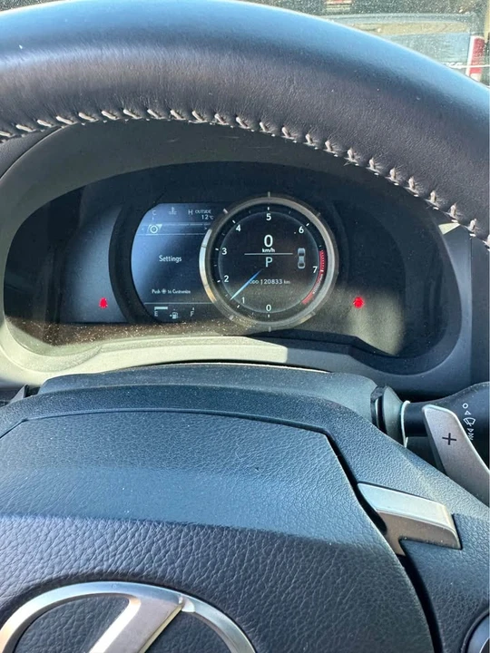 2014 Lexus IS 3rd Gen - Image 9 of 10