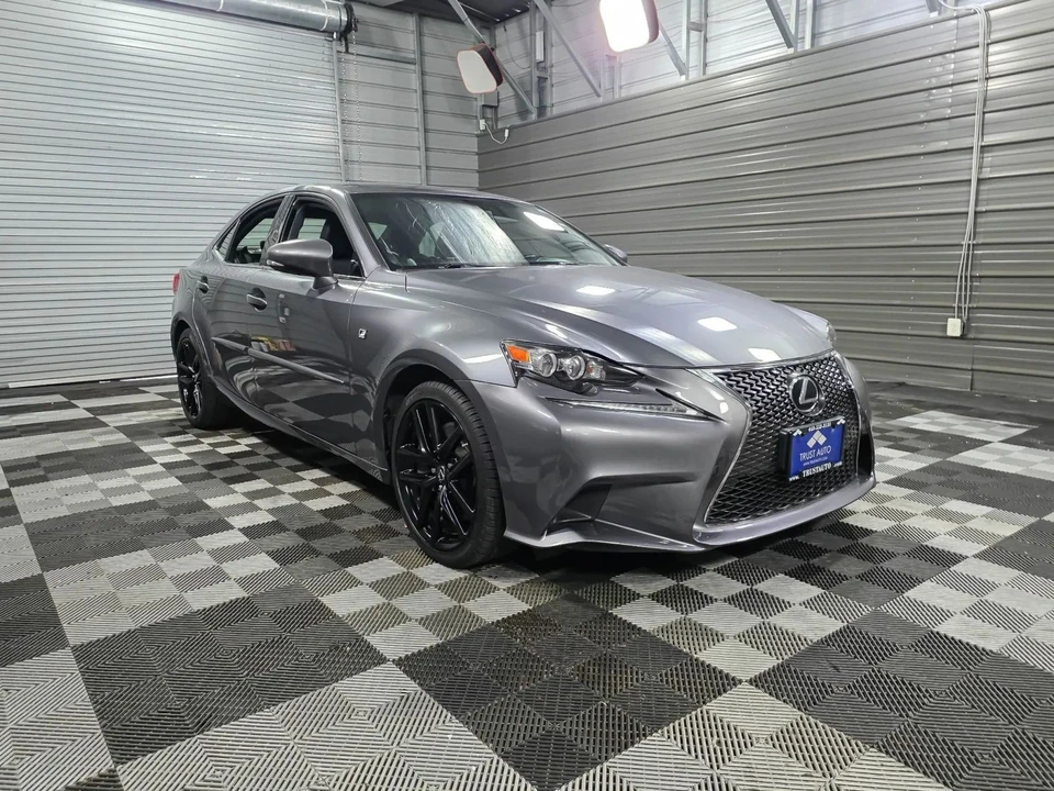 2014 Lexus IS 3rd Gen - Image 5 of 12