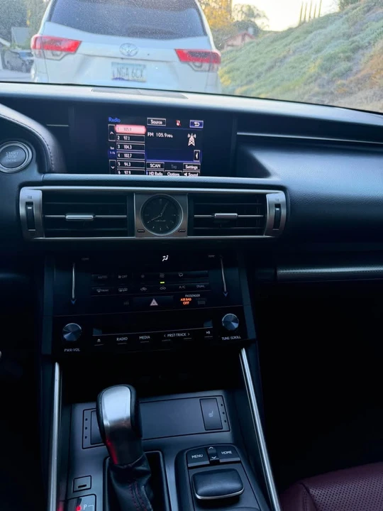 2014 Lexus IS 3rd Gen - Image 9 of 10
