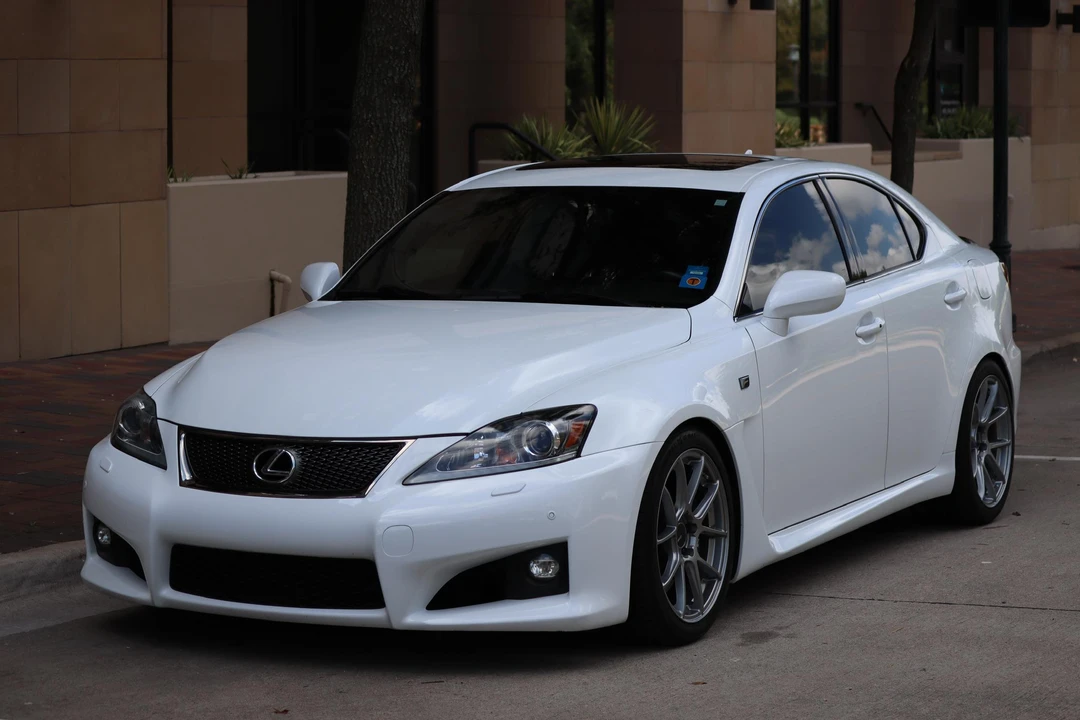 2014 Lexus IS F 2nd Gen - Image 9 of 31
