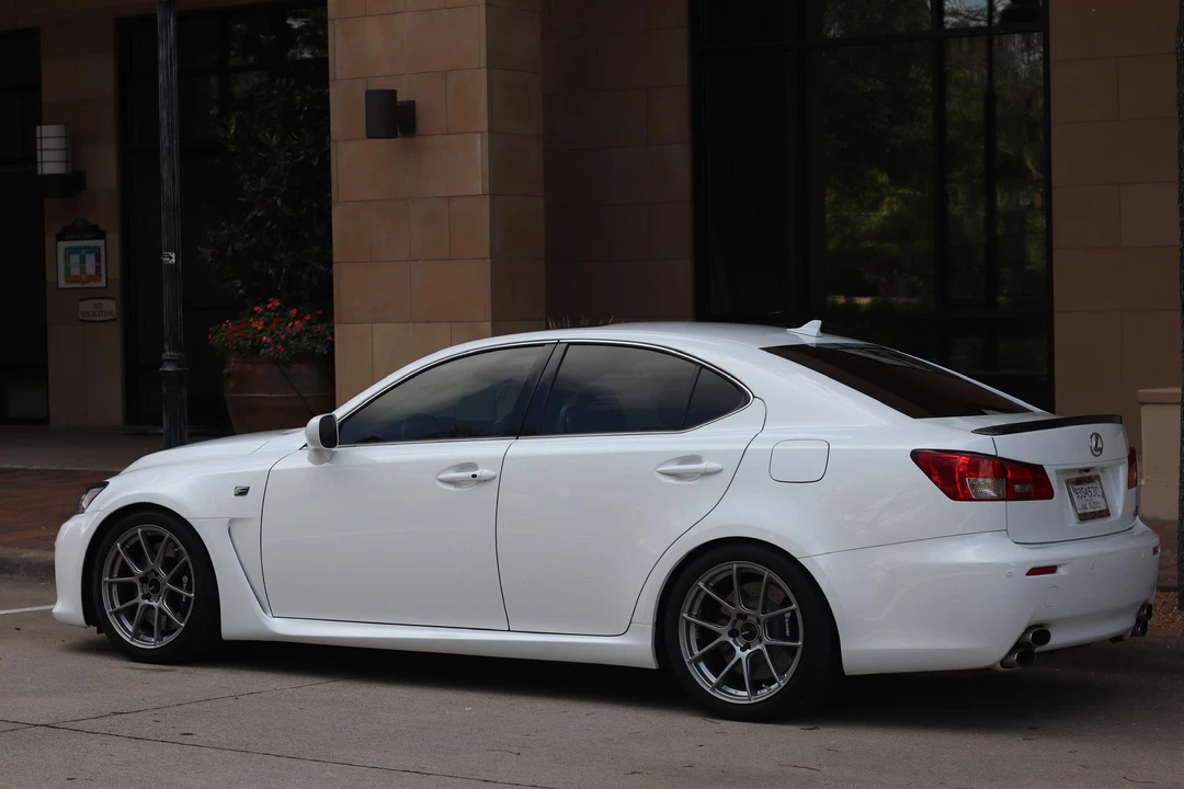 2014 Lexus IS F 2nd Gen - Image 16 of 31
