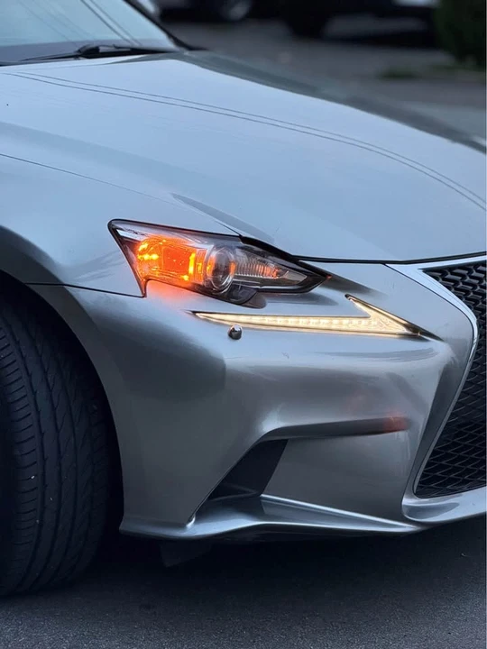 2014 Lexus IS 3rd Gen - Image 9 of 17