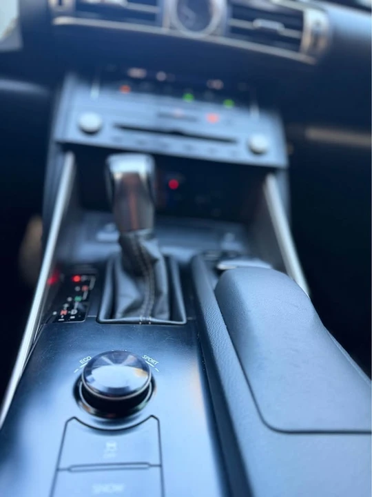 2014 Lexus IS 3rd Gen - Image 13 of 16