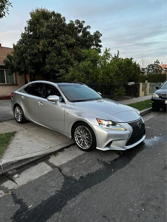 2014 Lexus IS 3rd Gen - Image 13 of 15