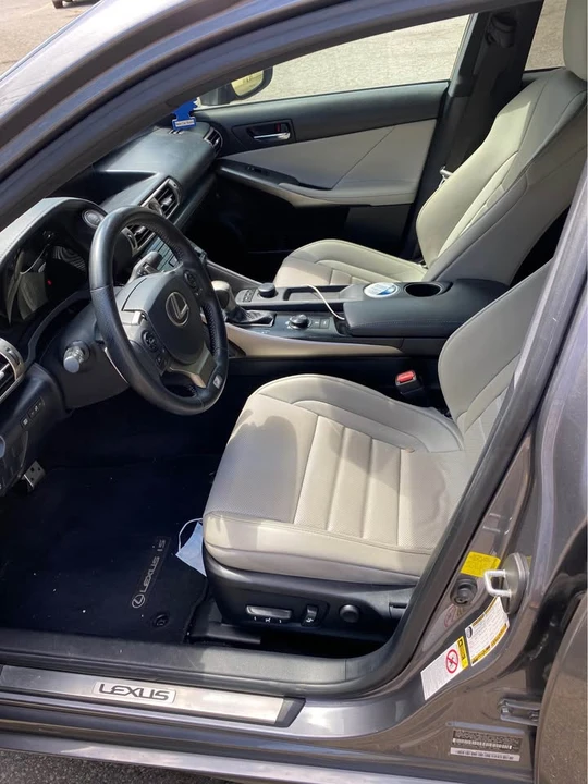 2014 Lexus IS 3rd Gen - Image 6 of 9