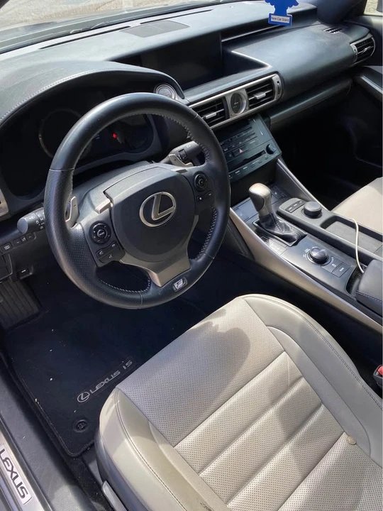 2014 Lexus IS 3rd Gen - Image 5 of 9