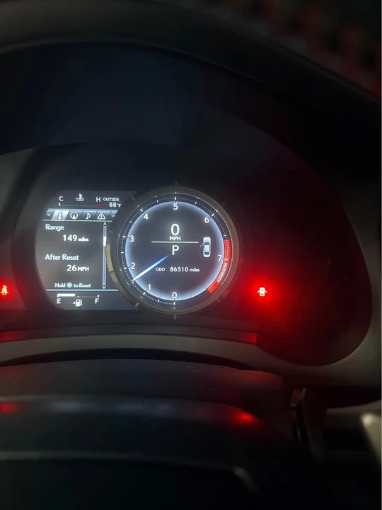 2014 Lexus IS 3rd Gen - Image 17 of 18
