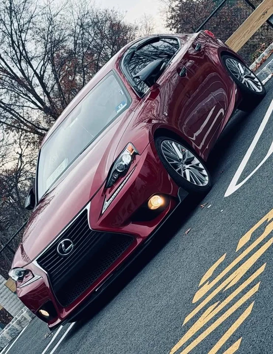 2014 Lexus IS 3rd Gen - Image 8 of 11