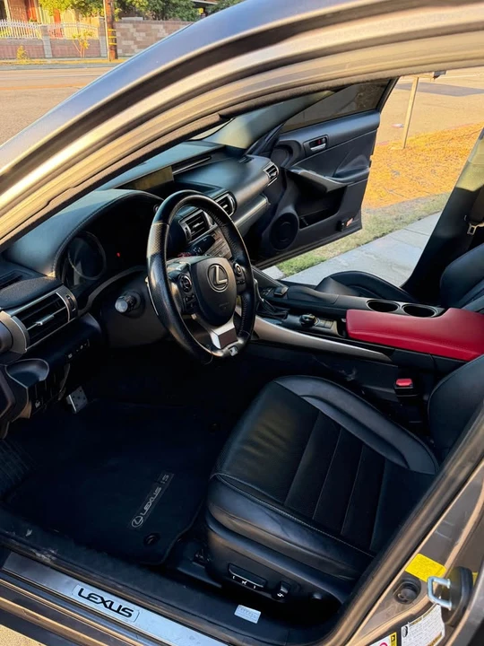 2014 Lexus IS 3rd Gen - Image 12 of 20