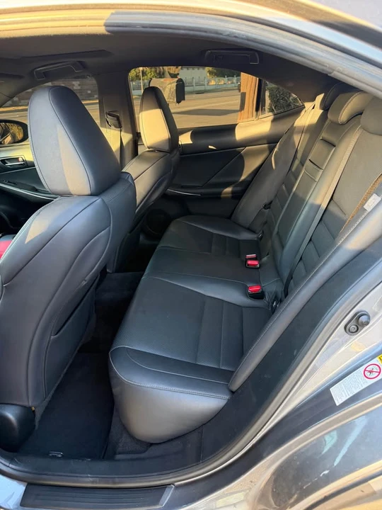 2014 Lexus IS 3rd Gen - Image 17 of 20