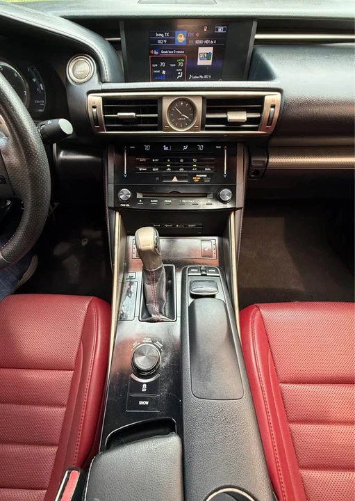 2014 Lexus IS 3rd Gen - Image 13 of 17