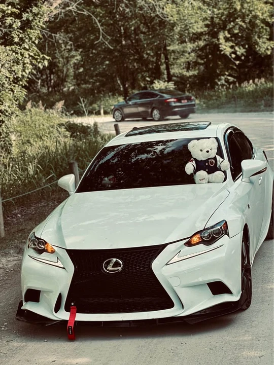 2014 Lexus IS 3rd Gen - Image 8 of 13