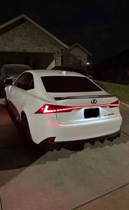 2014 Lexus IS 3rd Gen - Image 10 of 13