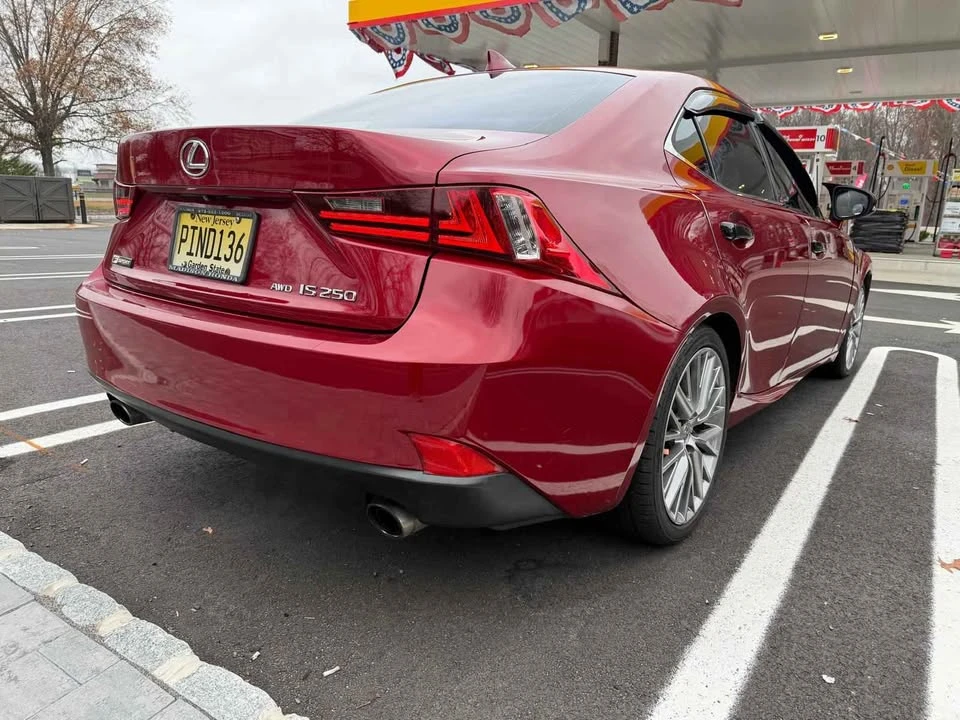 2014 Lexus IS 3rd Gen - Image 4 of 8