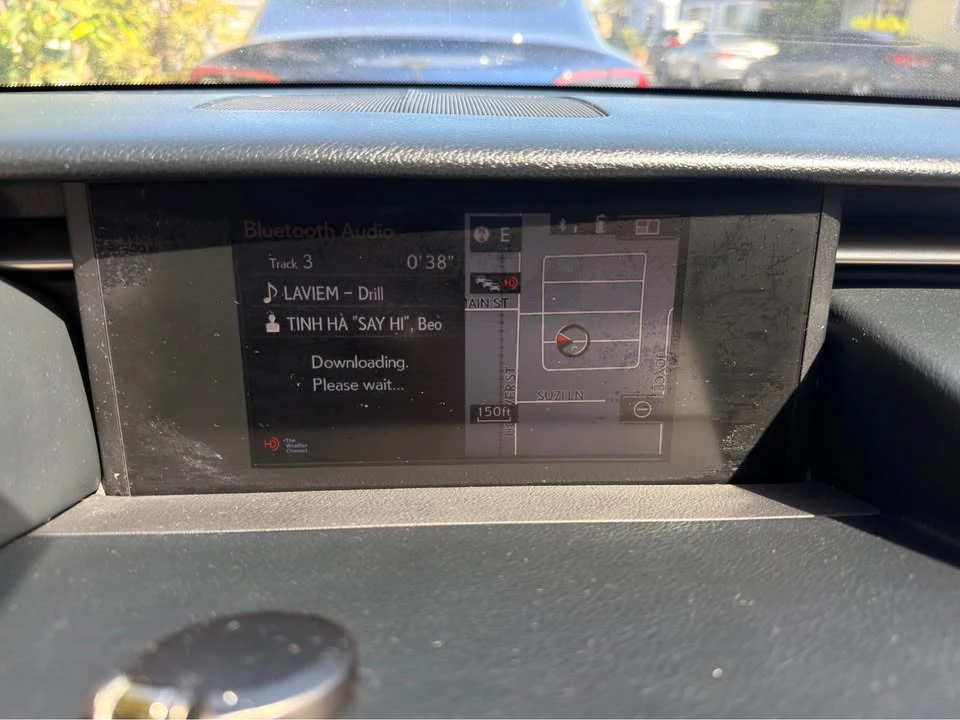 2014 Lexus IS 3rd Gen - Image 6 of 8