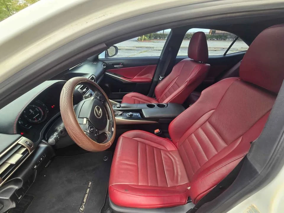 2014 Lexus IS 3rd Gen - Image 12 of 20