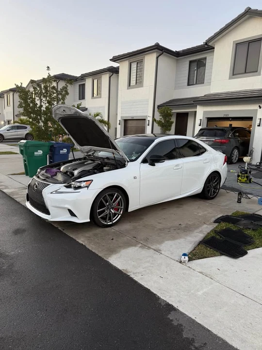 2014 Lexus IS 3rd Gen - Image 4 of 4