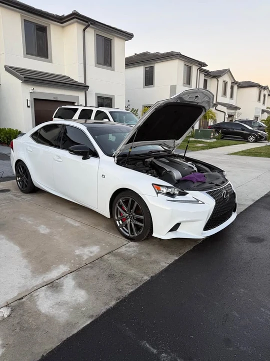 2014 Lexus IS 3rd Gen - Image 3 of 4