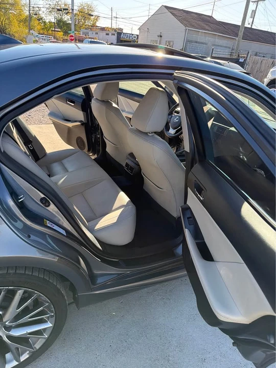 2014 Lexus IS 3rd Gen - Image 11 of 14