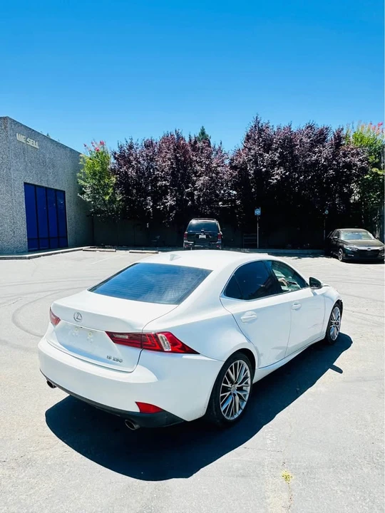 2014 Lexus IS 3rd Gen - Image 6 of 8