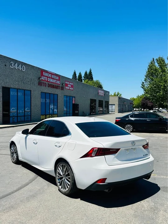 2014 Lexus IS 3rd Gen - Image 4 of 8