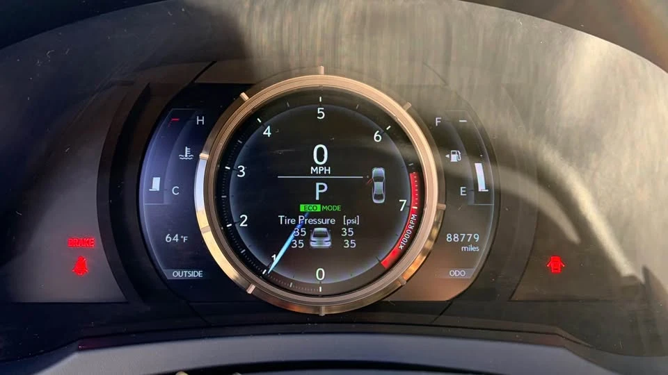 2014 Lexus IS 3rd Gen - Image 5 of 16