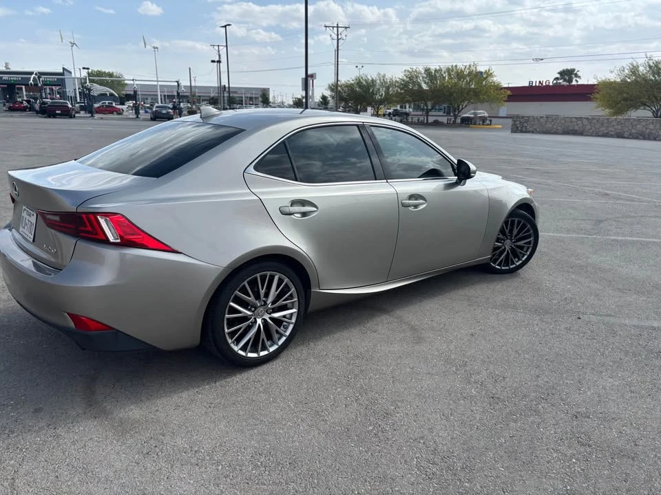 2014 Lexus IS 3rd Gen - Image 11 of 16