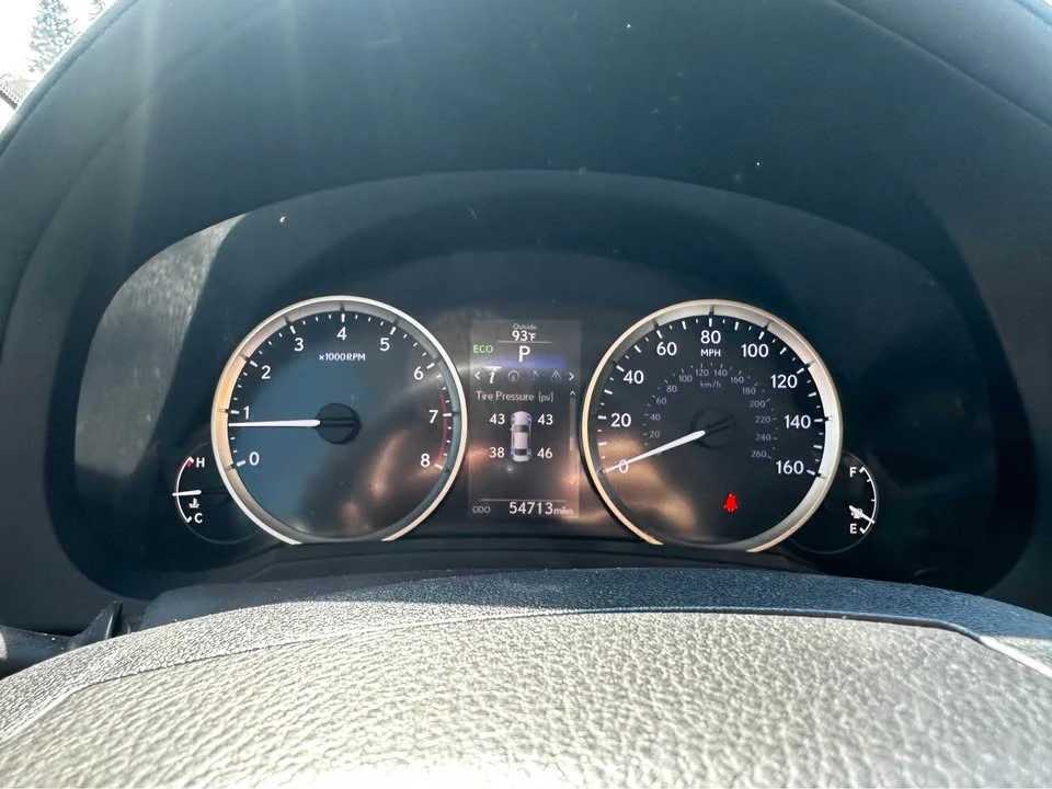 2014 Lexus IS 3rd Gen - Image 9 of 10