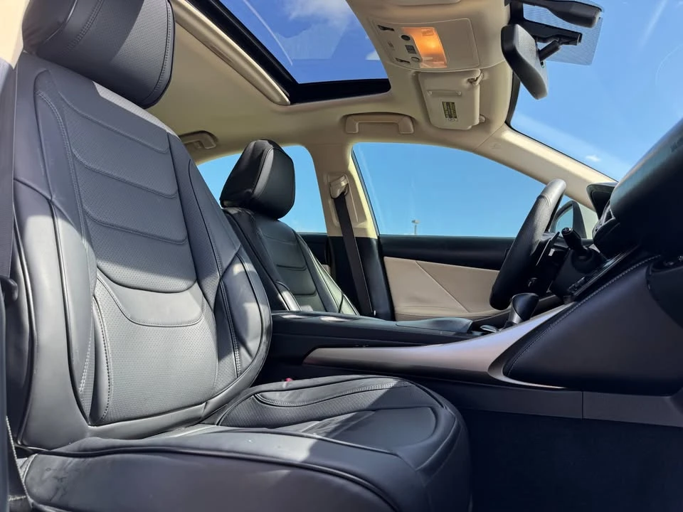 2014 Lexus IS 3rd Gen - Image 15 of 19