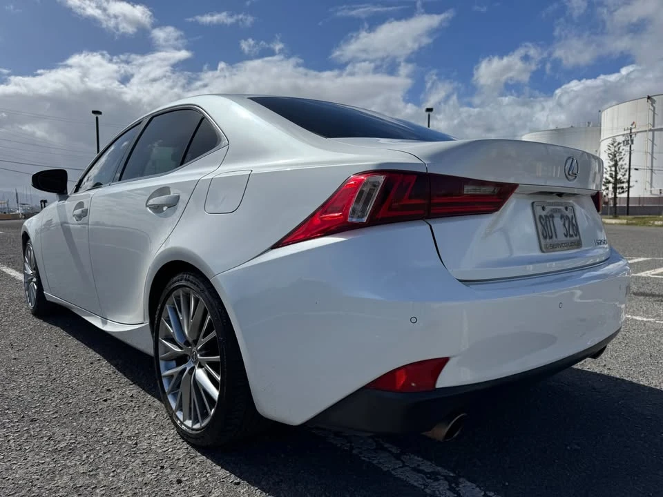 2014 Lexus IS 3rd Gen - Image 10 of 19